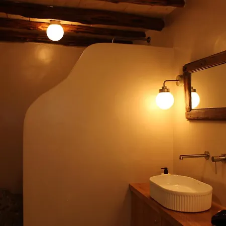 Nesi Cycladic Living Άνω Σύρος