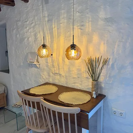Nesi Cycladic Living Tatil Evi Ano Siros