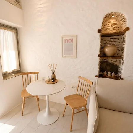 Nesi Cycladic Living * Ano Syros